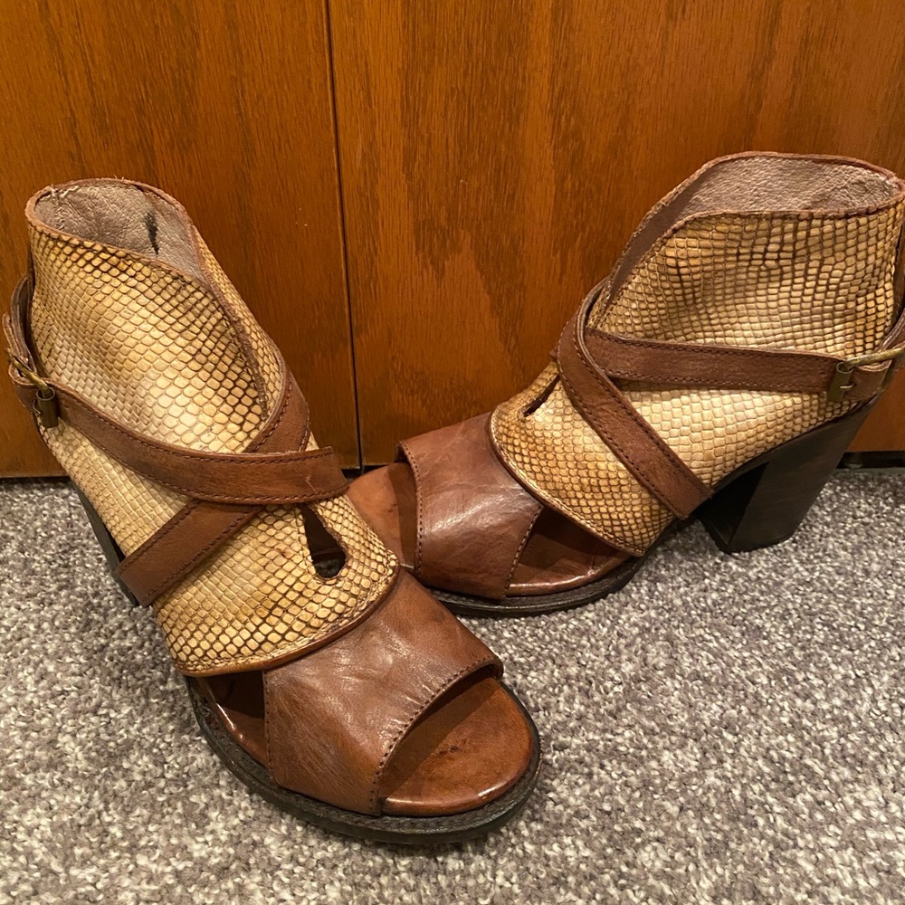 Freebird by Steven “Rattl” sz 10